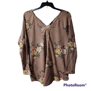 Torrid size 2 floral pink waffle knit lace trim Henley long sleeve shirt